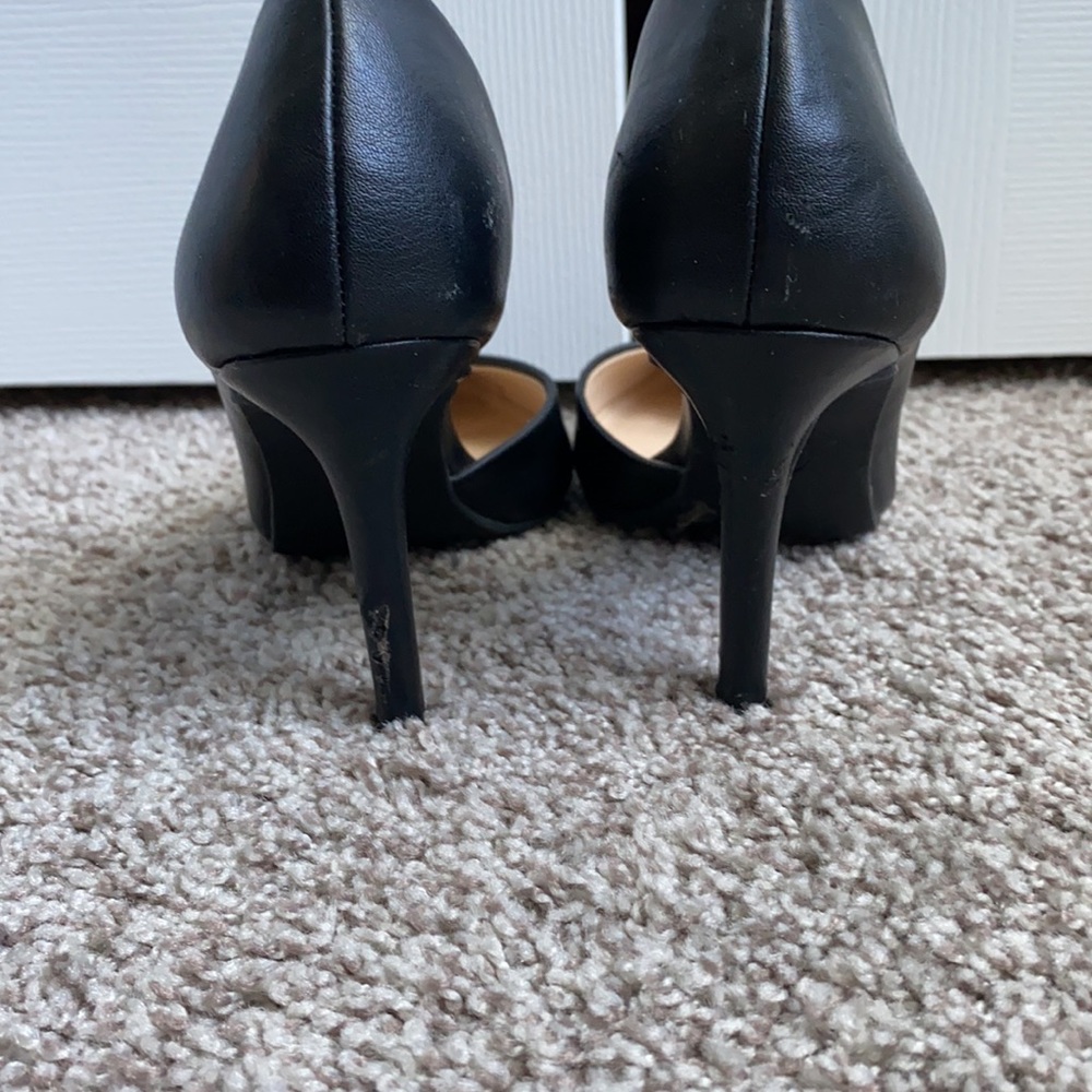Heels - Picture 4 of 4